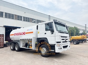 <span class=keywords><strong>Prix</strong></span> d'usine HOWO 6X4 20000L Camion-<span class=keywords><strong>citerne</strong></span> GPL 20m3 <span class=keywords><strong>Gaz</strong></span> <span class=keywords><strong>de</strong></span> pétrole liquéfié 10 tonnes GPL Bobtail Camion pour <span class=keywords><strong>la</strong></span> vente - Product Image 3