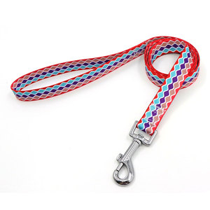 Laisse pour chien en nylon à motif géométrique tendance, durable pour les chiens - Product Image 1