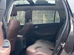 Buick Envision 28T AWD 4x4 Luxe 2021 d'occasion, Véhicule tout-terrain essence automatique toutes options, SUV de marque Jiben <span class=keywords><strong>Auto</strong></span> - Product Image 4
