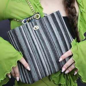 Borsa a tracolla realizzata a mano In Italia di alta qualità stile Rock fatto a mano da donna Mini borse personalizzate logo personalizzato - Product Image 1