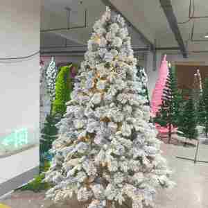Árbol de Navidad Grande con Ramas de Pino Flocadas, de Polietileno, para Supermercados, Decoración del Hogar y Árboles de Navidad Grandes Blanqueados - Product Image 2