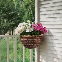 Panier suspendu en rotin tressé avec fleurs artificielles de volubilis et doublure en coco pour patio, jardin, maison, hôtel, décoration extérieure, OEM ODM personnalisé