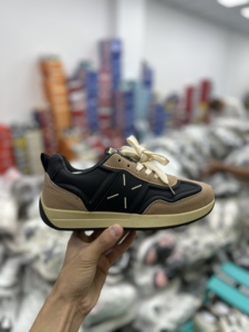 Chaussures de sport confortables à bas prix pour le commerce extérieur en gros, toutes saisons, unisexes, chaussures de marche en plein air avec empeigne en PU - Product Image 4