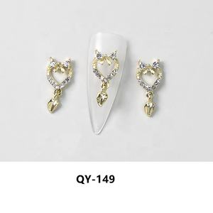 Venta al por mayor a granel de lujo 3D oro Metal <span class=keywords><strong>uñas</strong></span> encantos colgante de diamantes de imitación con diamantes de circón brillo salón decoración de <span class=keywords><strong>uñas</strong></span> suministros - Product Image 5