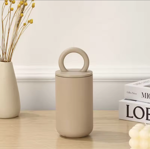 Botella de Agua Aislada al Vacío de Acero Inoxidable 304, Portátil y Fácil de Transportar, Taza de Café con Asa, Taza de Regalo Personalizada, Libre de BPA - Product Image 5