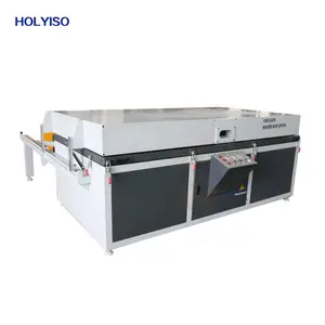 Holyiso Wvp2500b Vacuüm Membraan Persmachine Voor Kastdeur Fineer Voor Houten Deur Concave Convexe Patroon