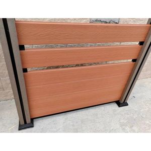 Panneaux de clôture décoratifs en plastique noir pour jardin extérieur, panneaux de protection d'intimité en gros, clôture extérieure WPC bon marché - Product Image 6