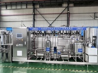 Machine de stérilisation et de pasteurisation de type plaque WZD UHT pour les industries de jus, de lait, de bière, d'œufs, de fermes, pompe principale 220V/380V PLC
