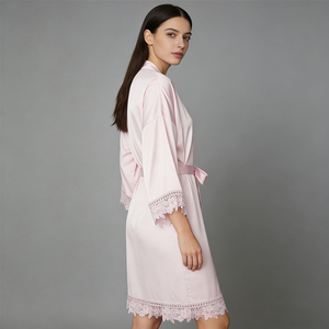 <span class=keywords><strong>Bata</strong></span> de Encaje y Satén Personalizada para Novia, <span class=keywords><strong>Bata</strong></span> de Satén para Mujer, Venta al por Mayor para Despedida de Soltera, Batas para Novia y Damas de Honor - Product Image 3