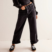 Jeans en denim délavé rétro décontractés à jambe droite pour femmes Nouveau style de rue à jambe large à la mode avec logo à la taille