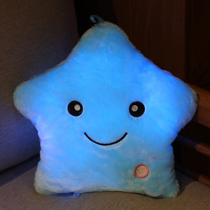 Almohada de Estrella Luminosa de Moda, Juguete de Peluche de Pentagrama Luminoso LED Colorido - Product Image 4