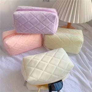 Grande capacité mignon pour pochette rose cosmétique gonflée à la mode pour trousse de toilette petit cadeau d'accessoires de voyage promotionnel pour - Product Image 1