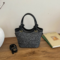 Sac seau en jean scintillant pour femme, sac à main en cuir PU avec poignée nouée et bandoulière chaîne pour le quotidien, les voyages et les soirées