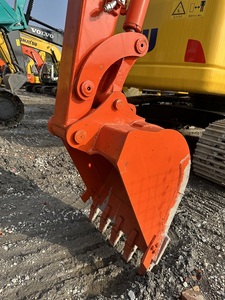Excavadora Usada Hitachi ZX60 Modelo 2023 de 6 Toneladas con Motor, Caja de Cambios, Bomba y Repuestos Originales - Product Image 5