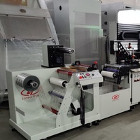 Ligne d'impression sérigraphique automatique multicolore Lingtie économique avec séchage à air chaud UV pour l'impression d'étiquettes adhésives