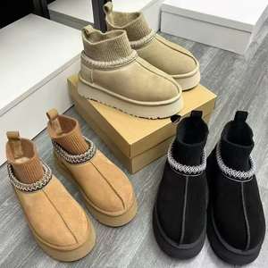 Bottes de neige personnalisées de haute qualité de la marque Uggs, très populaires, pour hommes et femmes, chaussures d'hiver chaudes et douces - Product Image 6