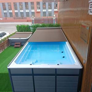 Système de <span class=keywords><strong>volet</strong></span> <span class=keywords><strong>roulant</strong></span> motorisé automatique <span class=keywords><strong>en</strong></span> aluminium pour <span class=keywords><strong>piscine</strong></span>, sur mesure pour piscines enterrées - Product Image 2