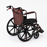 Fauteuil roulant en acier QHC Attendant-Control - Cadre marron chocolat, freins à main, repose-pieds rabattables, pneus pleins de 24 pouces, garantie de 3 ans, 100 kg