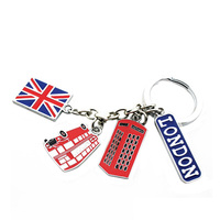 Porte-clés Souvenirs en Alliage de Zinc à la Mode avec Breloques Bus Rouge de Londres, Cabine Téléphonique et Union Jack