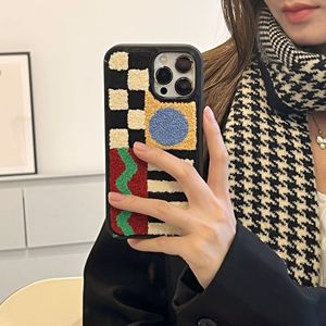 Funda de Teléfono Móvil Suave con Patrón Geométrico Bordado de Peluche para Apple <span class=keywords><strong>iPhone</strong></span> 17 Pro <span class=keywords><strong>Max</strong></span> 16 15 <span class=keywords><strong>14</strong></span> 13 12 para Mujer - Product Image 1
