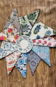 Ensemble de serviettes jetables en coton et lin, imprimées à la main avec motifs floraux, bord festonné brodé, personnalisables pour mariages et usage domestique - Product Image 2