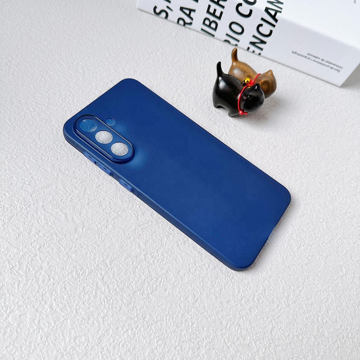 สีฟ้าใส