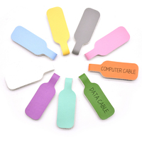 Étiquettes en cuir auto-agrippantes pour câbles sur supports métalliques pour l'identification des cordons, gestion des câbles avec multiprises derrière les bureaux et les téléviseurs
