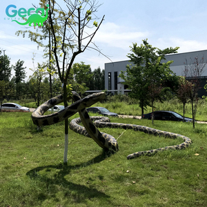 Modèle de serpent python animatronique grandeur nature en silicone avec pulvérisation d'eau pour exposition en parc à thème extérieur, fourni par l'usine de Zigong - Product Image 3