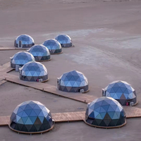 Tente en verre trempé triangulaire, poteaux en aluminium, imperméable, durable, résistant aux UV, capacité de 6 personnes pour une utilisation en extérieur, hôtel