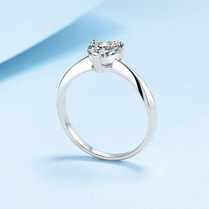 S925 plata esterlina D Color 0.5CT 1CT 2CT Moissanite diamante boda promesa anillo con incrustaciones con diseño de corazón de amor para mujeres - Product Image 3