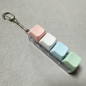 Porte-clés Fidget Lumineux et Coloré 4-en-1 avec Bouton de Décompression, Clavier Anti-Stress, Cadeau Fidget, <span class=keywords><strong>Keycaps</strong></span> de Clavier Personnalisés - Product Image 3