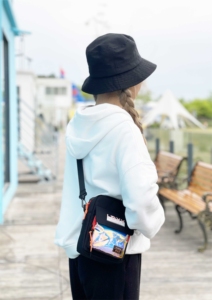 Sac bandoulière messager rétro noir étanche RFID USB portable tendance personnalisé pour homme - Product Image 6