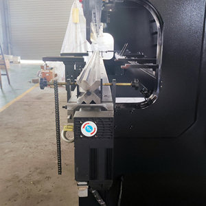 Sanxin Chất lượng cao Báo Chí phanh 125t 160t 200t Thép không gỉ chế tạo 4 + 1 trục kim loại tấm CNC ống máy uốn - Product Image 5