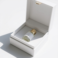 Boîte de parfum 50ml Emballage en carton de qualité supérieure Design à couvercle rabattable Boîte-cadeau vide à retirer pour échantillons de parfum