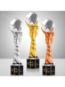 Trophée en métal à trois personnes, forme de globe sphérique, motif de carte du monde, médaille personnalisée, équipe, Terre, réunion annuelle - Product Image 1