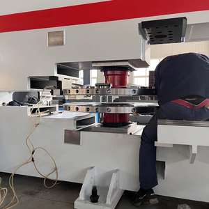 Máquina de Punção Mecânica CNC Nova de 30 Toneladas com Motor de Volante e Rolamento para Fábrica - Product Image 2