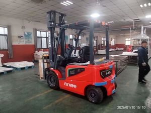 Montacargas Eléctrico de 1.5T y 4 Ruedas con Contrapeso y Batería de Litio, Precio Especial de Fábrica al por Mayor - Product Image 5