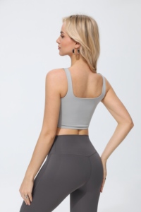 Set Top Corto con Scollo Quadrato e Cerniera, Leggings a Vita Alta, Completo Yoga Senza Cuciture, Abbigliamento Sportivo Due Pezzi - Product Image 6