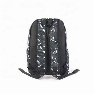 Venta al por mayor de mochilas coloridas personalizadas multicolor de gran capacidad con logotipo de poliéster mochila informal diseños florales - Product Image 3