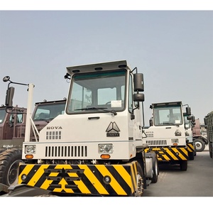 Sinotruk Hova Manual Diesel Heavy Truck 4x2 Terminal Wharf Port Tractor Suspensión neumática Asiento del conductor Euro 5 Nuevo en venta - Product Image 2