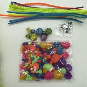 Kits d'activités créatives DIY pour enfants : fournitures d'artisanat, épingles à fil, feutres colorés, pompons - Product Image 4