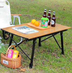 Table de camping pliable multifonction et chariot utilitaire, planche de couverture de remorque portable pour le camping en plein air, le stand de marché et le pique-nique - Product Image 1