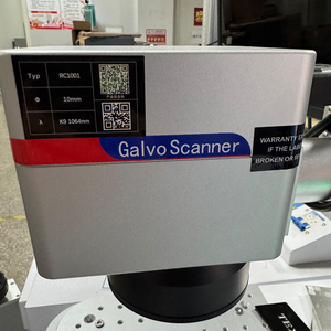 Machine de marquage laser à fibre 30W de type armoire, directe usine, graveur de métal, marqueur de codes QR, machine de gravure laser industrielle - Product Image 3