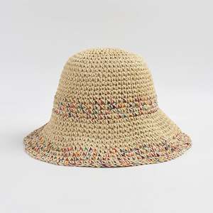 หมวกฟางสำหรับวันหยุดพักผ่อนริมทะเลโบฮีเมียนหมวกฟางกระดาษแบบเกี่ยวมือสำหรับผู้หญิง - Product Image 1