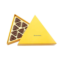 Custom Designed Mini Donut Cake Container Personalized Plastic Insert Paper Triangle Bakery Macaron Cake Box Packaging Chocolate