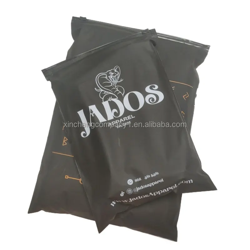 Sacos de roupas com zíper translúcidos com logotipo personalizado Cpe Semitransparente preto fosco sacos com zíper fosco para embalagens de roupas