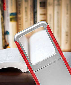Loupe de lecture portable à LED avec éclairage automatique, format de poche, pour personnes âgées - Product Image 4