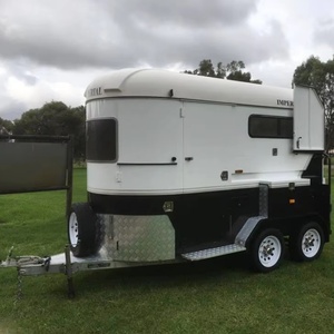 Remorque alimentaire de luxe haut de gamme en métal à 4 roues, remorquable pour 2 chevaux, avec auvent standard, pour le transport de snacks, hot-dogs et frites, 500 unités 1 - Product Image 1