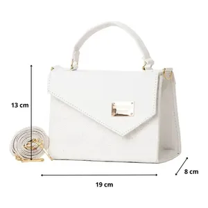 กระเป๋าสะพายข้างผู้หญิง Mariconera Fana Refined Libia สีขาว รุ่น Lúcela - Product Image 3