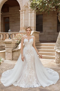 Beautiful Light Luxury Wedding Dress Elegant Gentle Slim Figure Display Detachable Gauze Train Sleeveless <strong>Bridal</strong> Wedding Dress